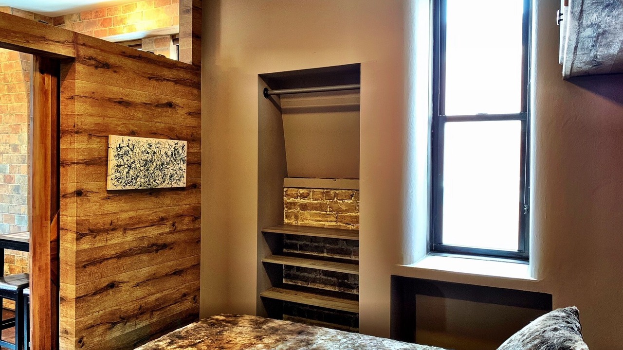 Photo of Bedroom in Old Town Triangle