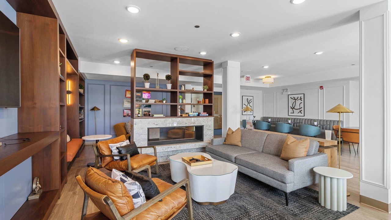Photo of Livingroom in West Bucktown
