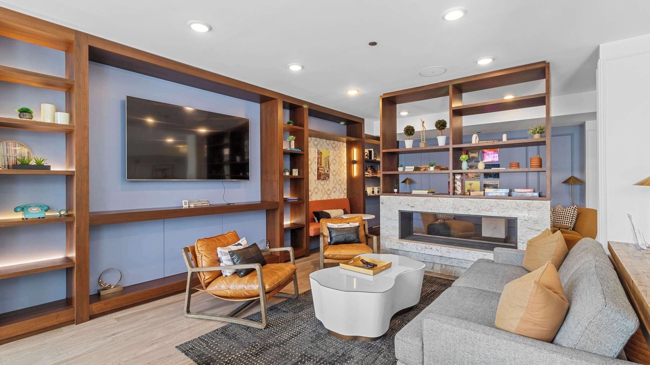 Photo of Livingroom in West Bucktown