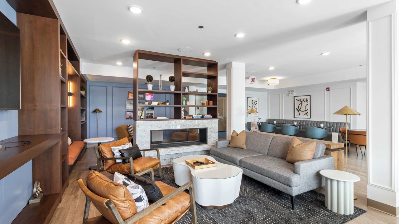 Photo of Livingroom in Palmer Square