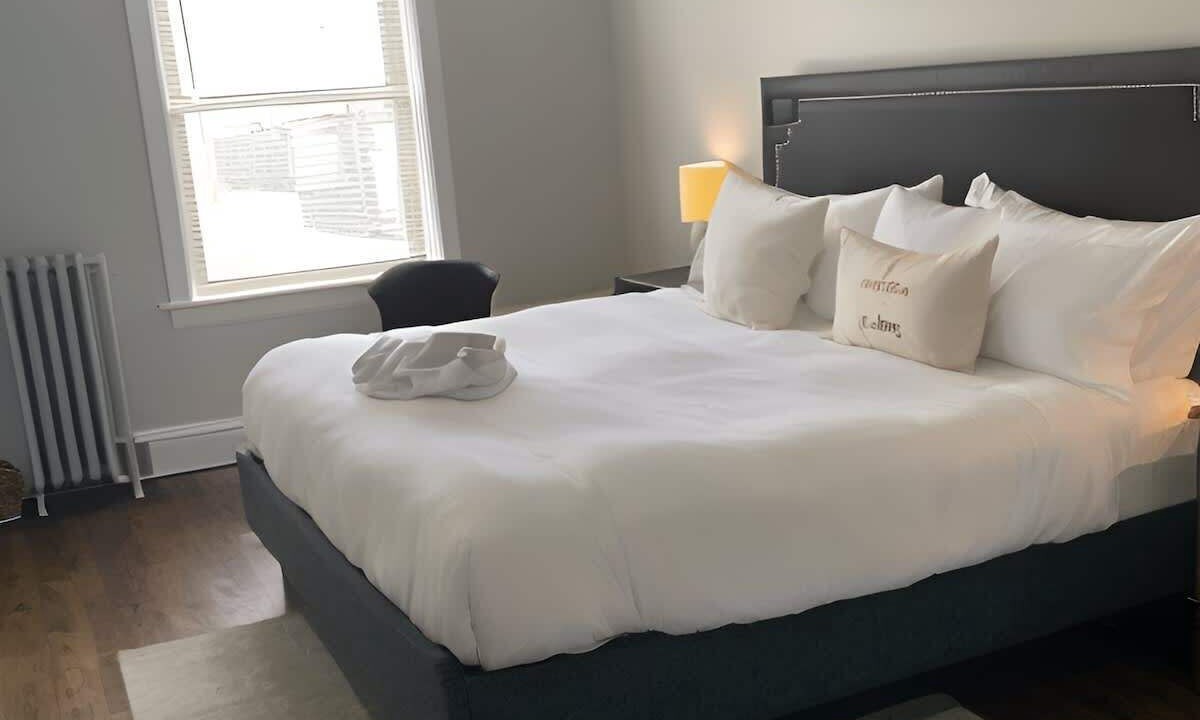 Photo of Bedroom in Avondale