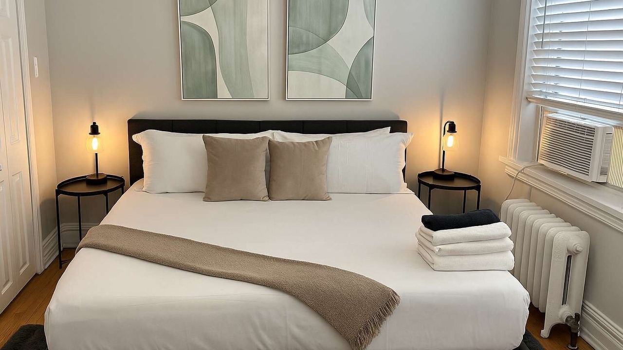 Photo of Bedroom in Boystown