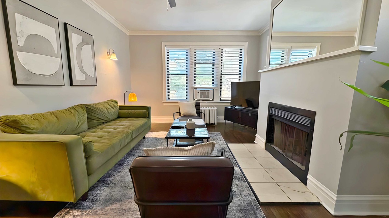 Photo of Livingroom in Boystown