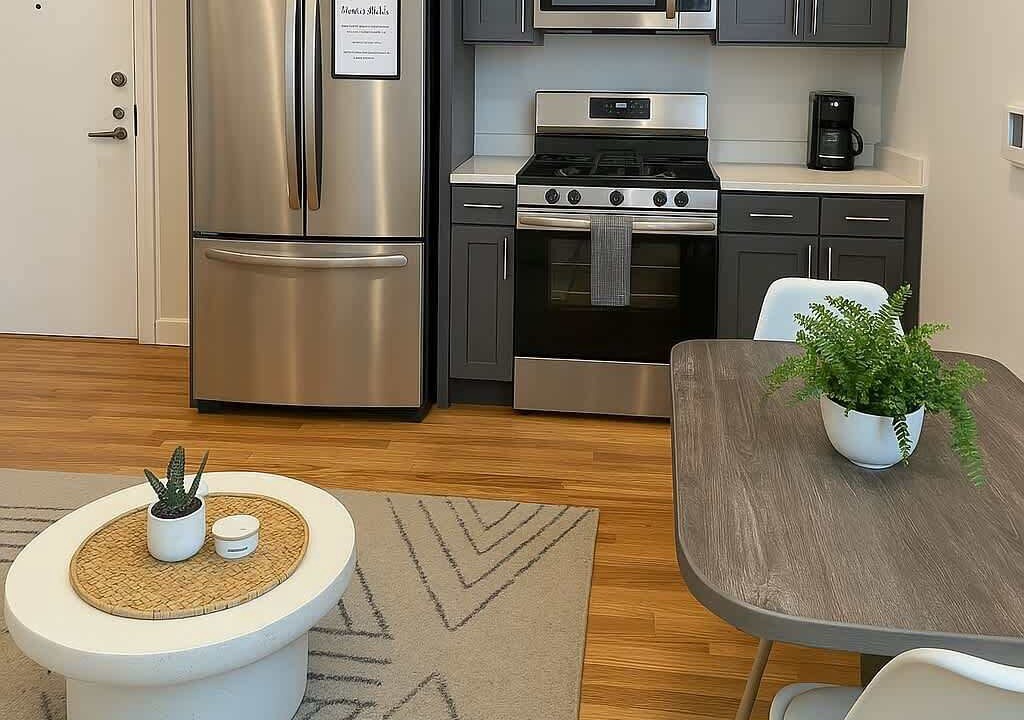 Photo of Kitchen in Lake View East