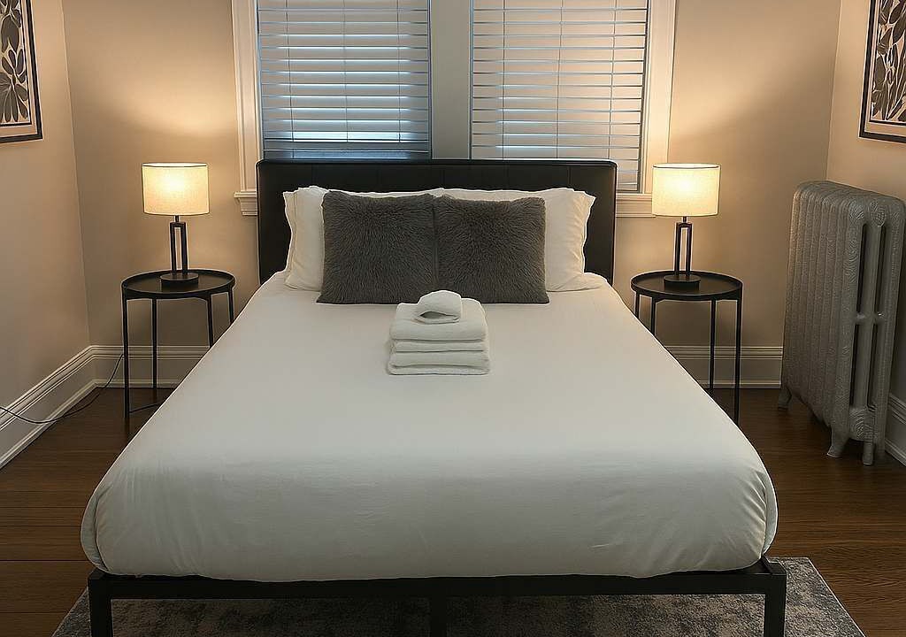 Photo of Bedroom in Hyde Park