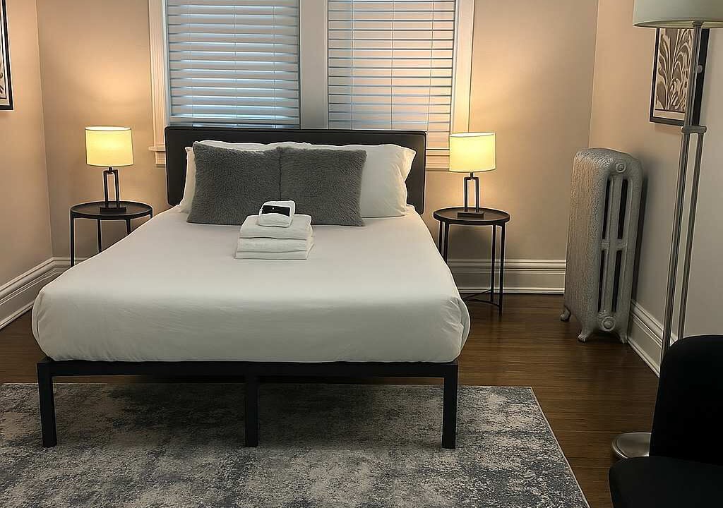 Photo of Bedroom in Hyde Park