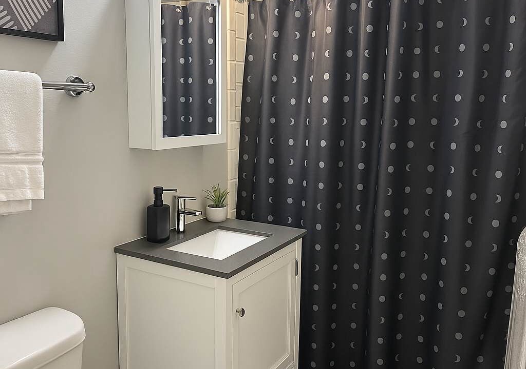 Photo of Bathroom in Hyde Park