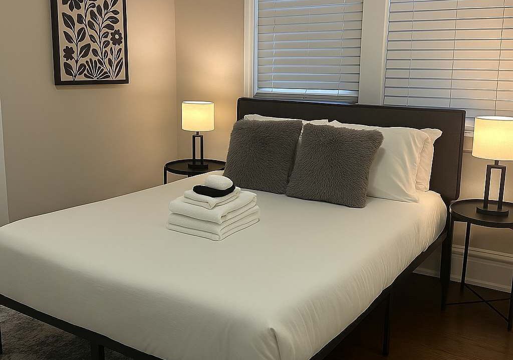 Photo of Bedroom in Hyde Park