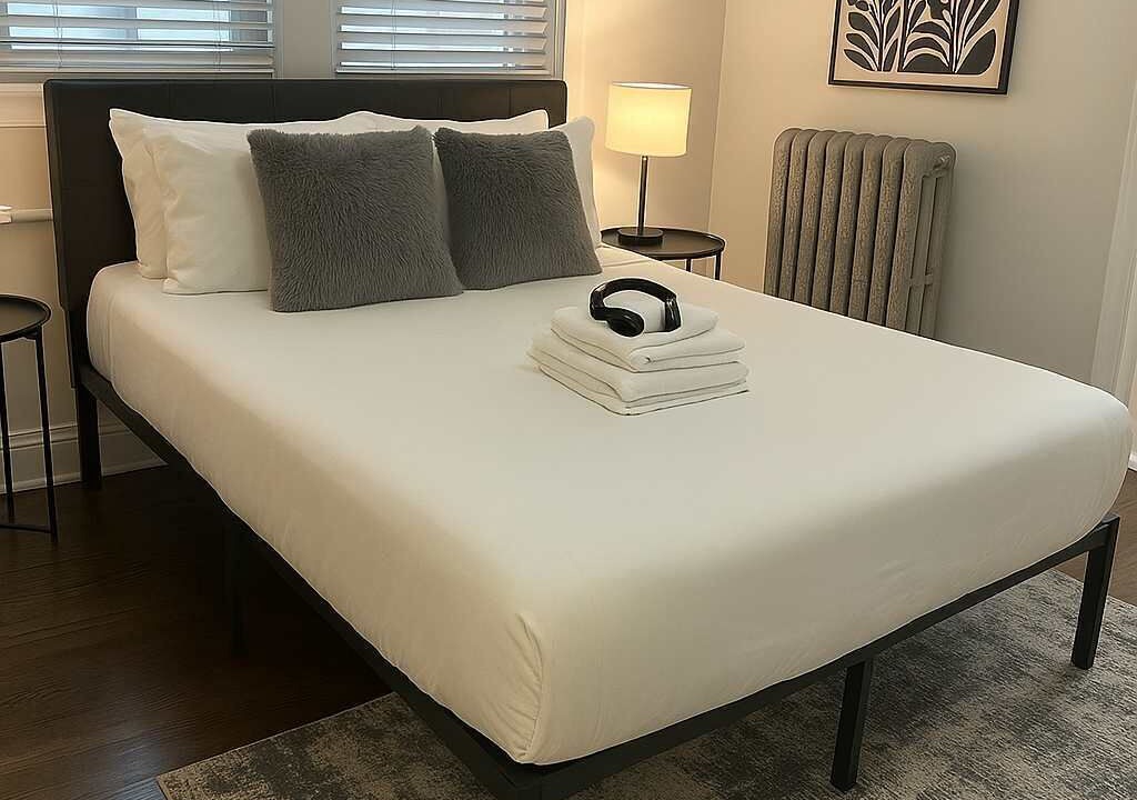 Photo of Bedroom in Hyde Park