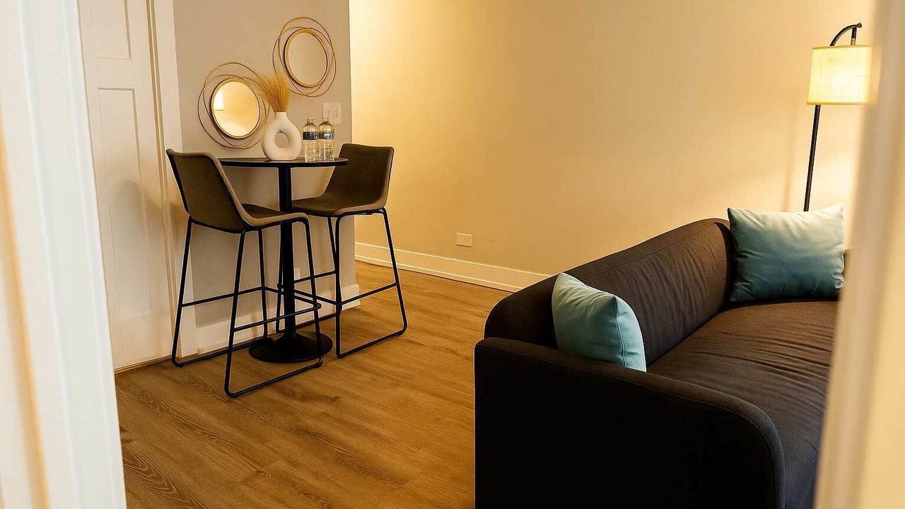 Photo of Livingroom in Boystown