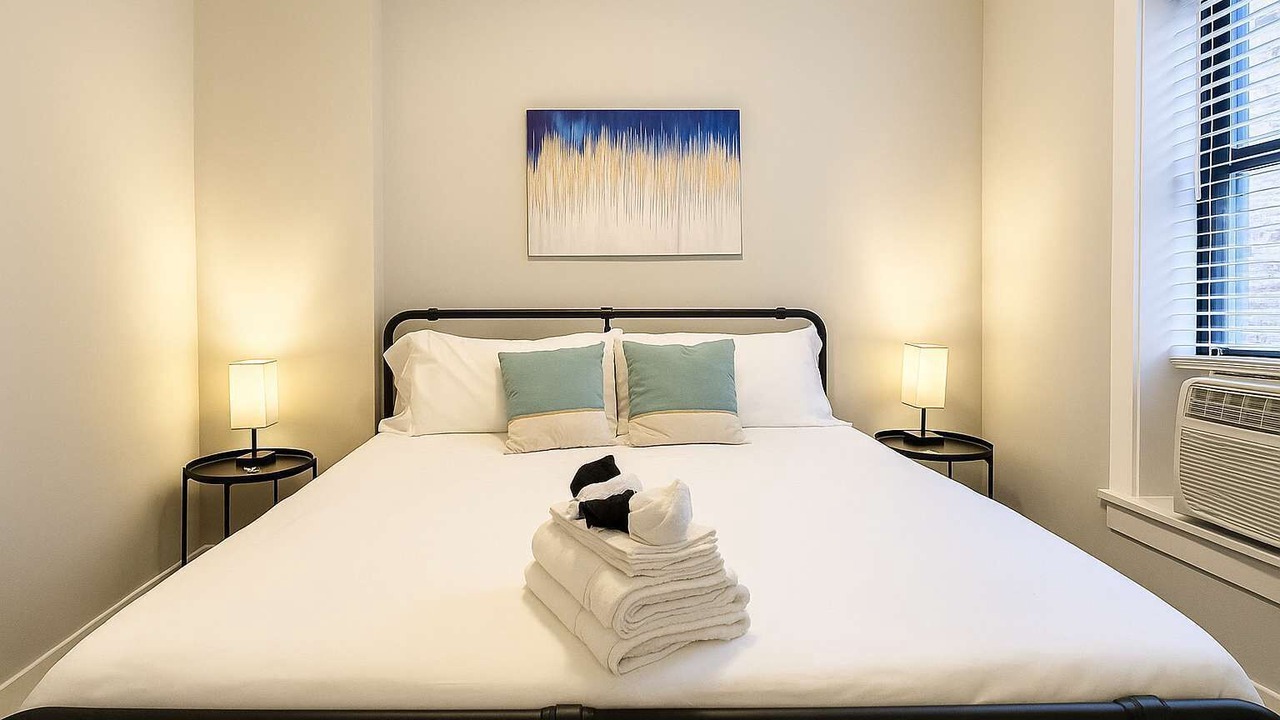 Photo of Bedroom in Boystown