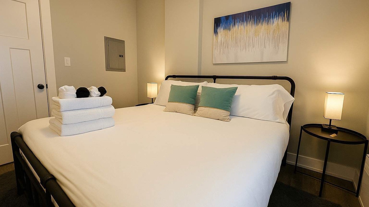 Photo of Bedroom in Boystown