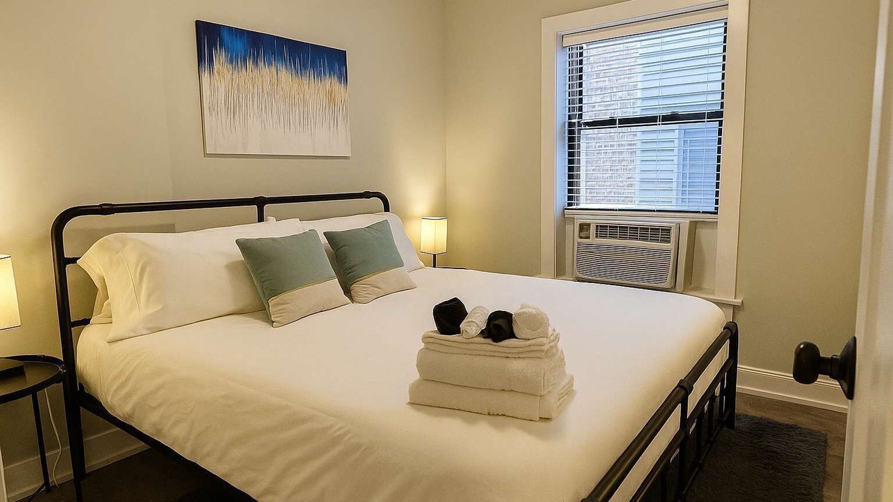 Photo of Bedroom in Boystown