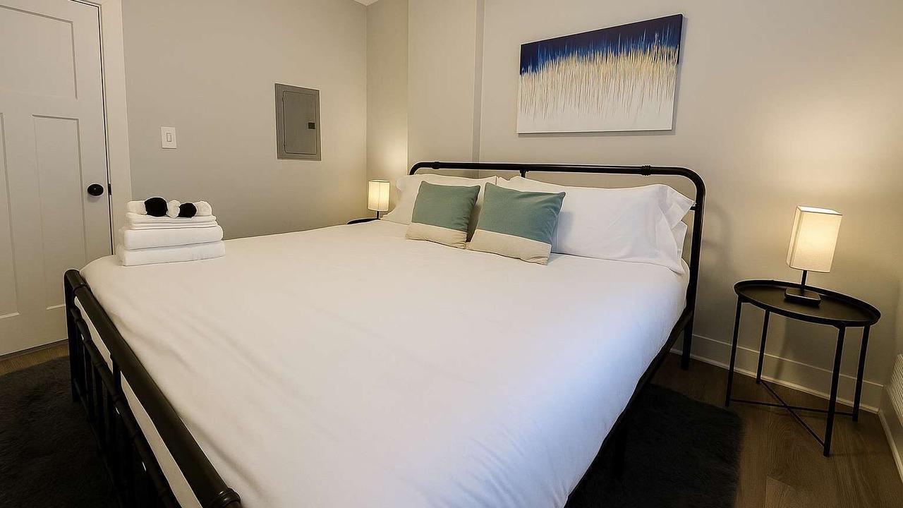 Photo of Bedroom in Boystown