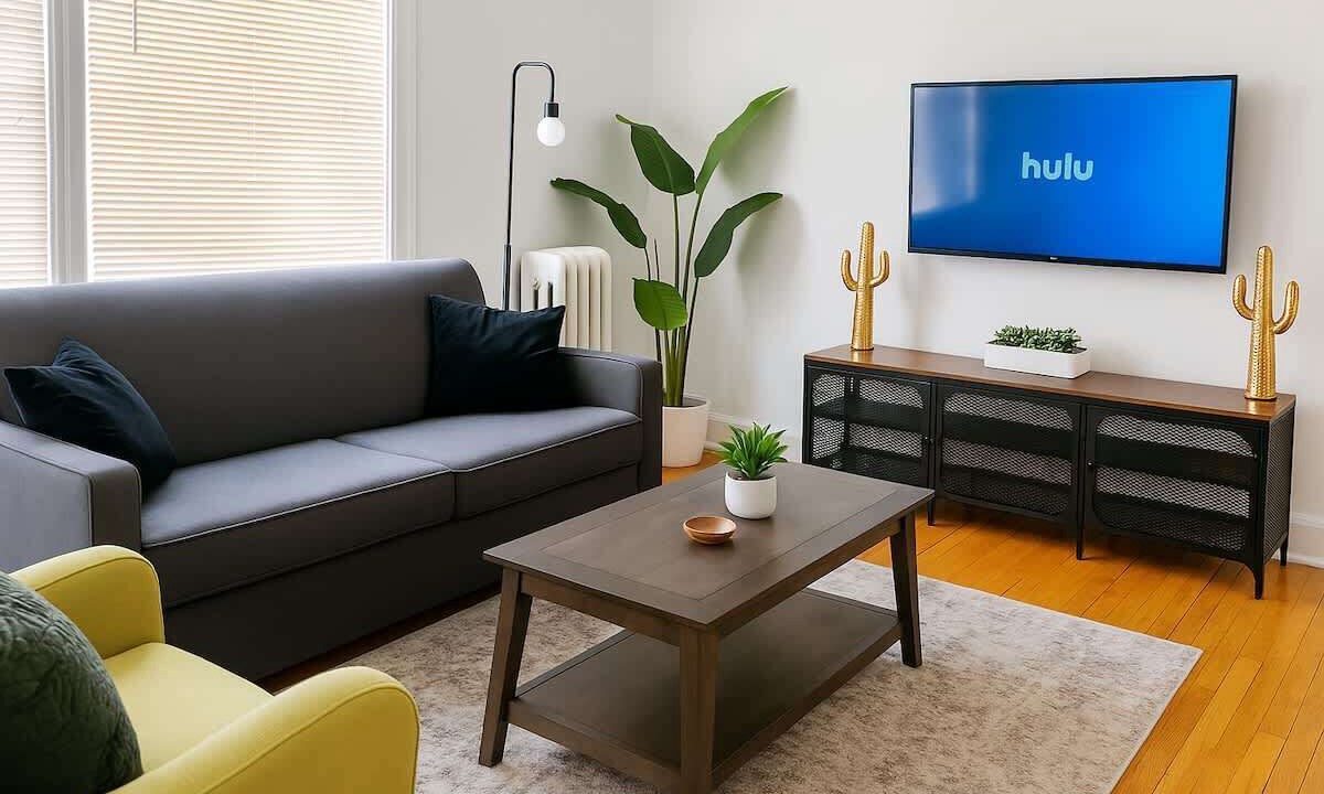 Photo of Livingroom in West Lakeview