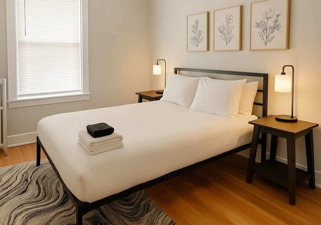 Photo of Bedroom in Old Irving Park