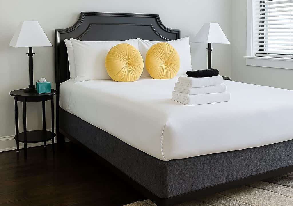 Photo of Bedroom in East Albany Park