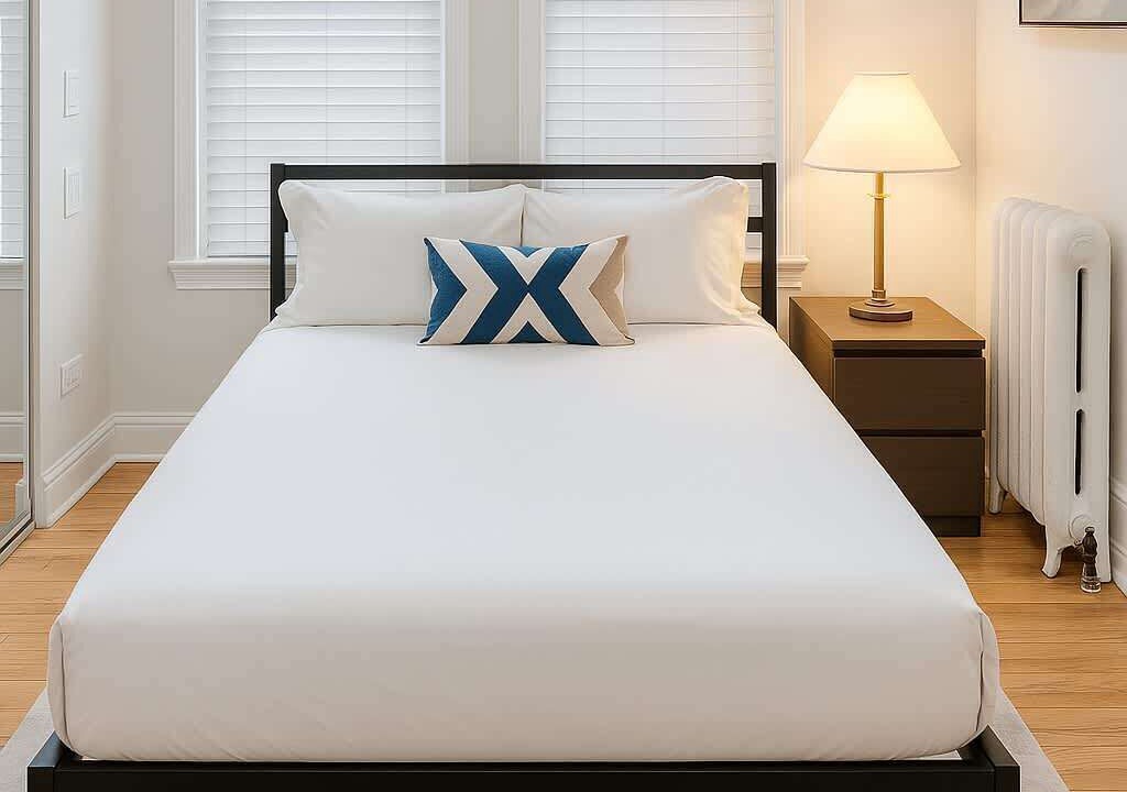 Photo of Bedroom in Lake View East