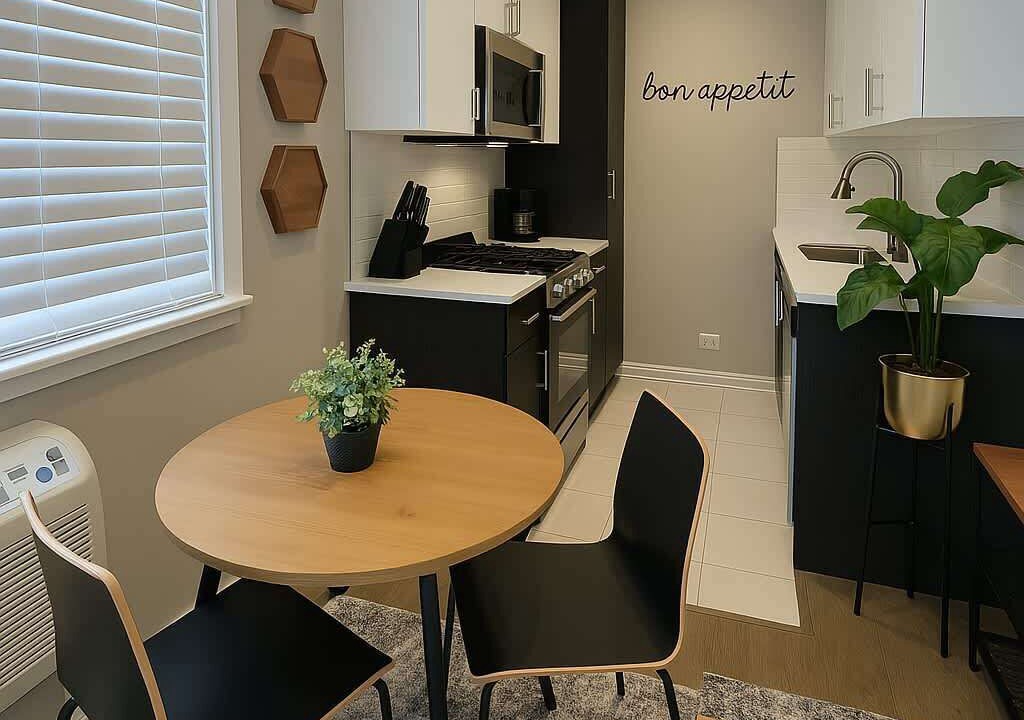 Photo of Kitchen in Lake View East