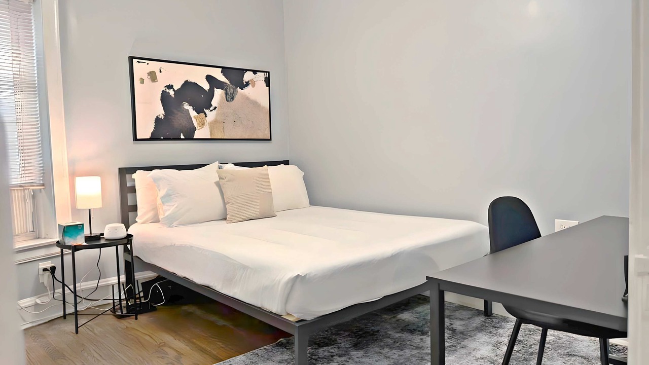 Photo of Bedroom in Ravenswood
