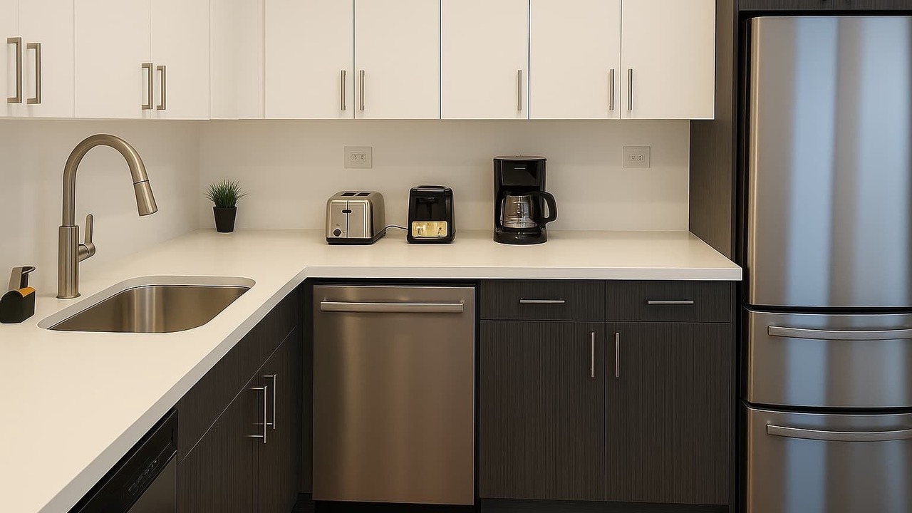 Photo of Kitchen in West Lakeview