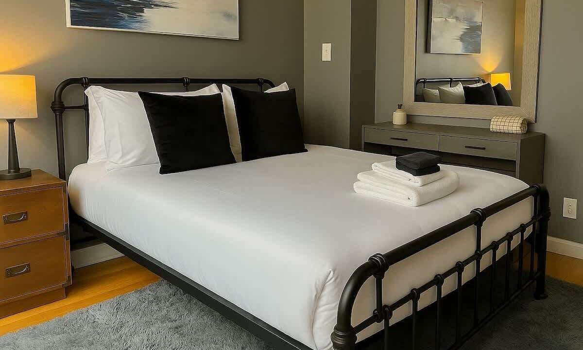 Photo of Bedroom in Boystown
