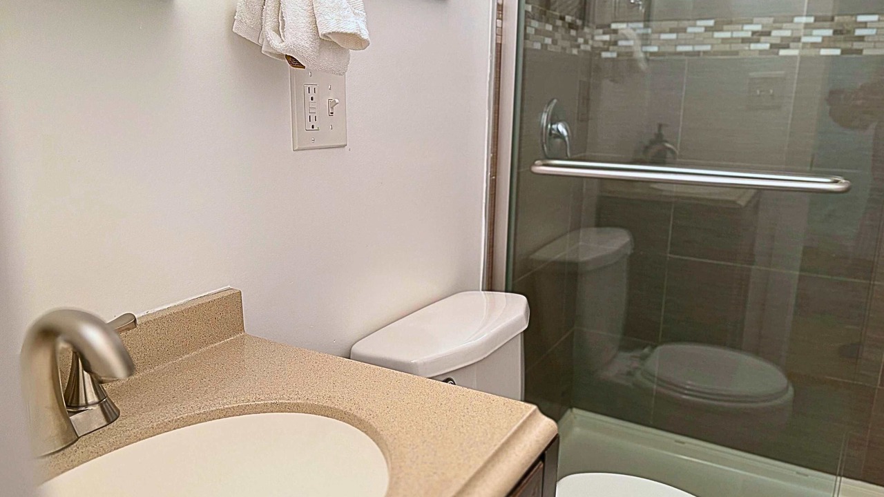 Photo of Bathroom in Wrigleyville