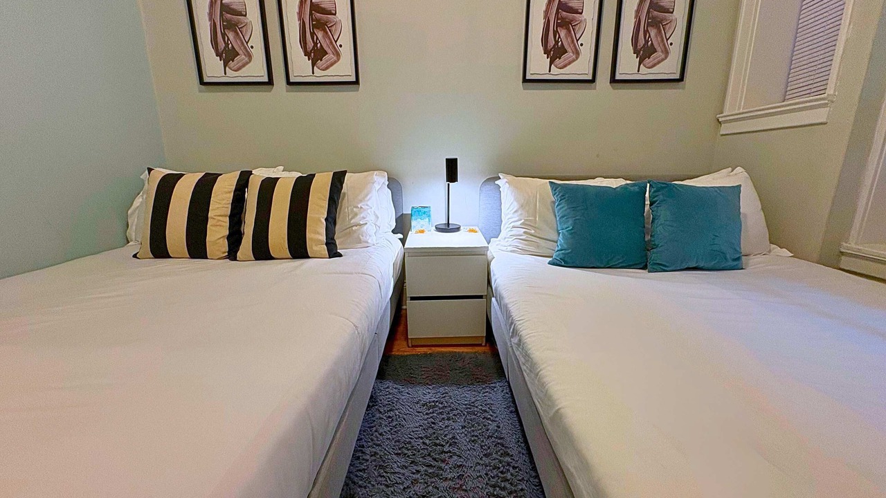 Photo of Bedroom in Wrigleyville