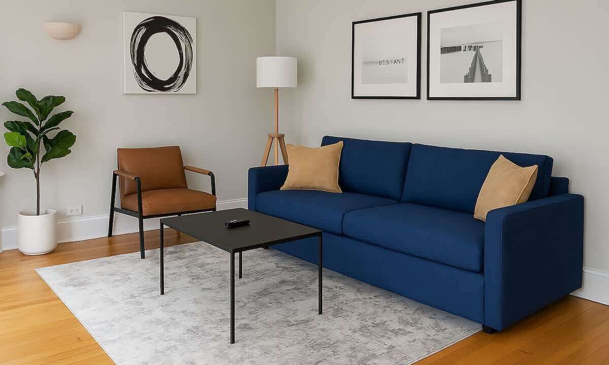 Photo of Livingroom in Wrigleyville