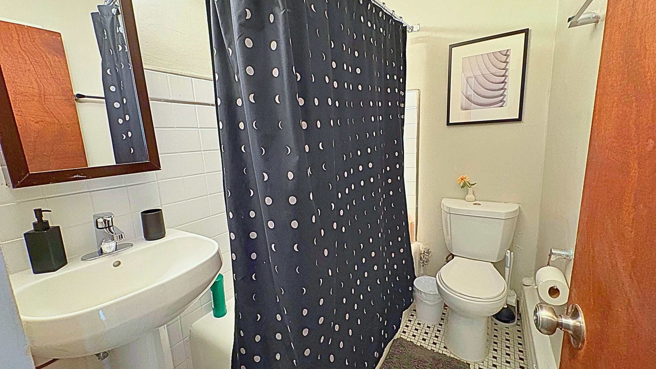 Photo of Bathroom in Hyde Park