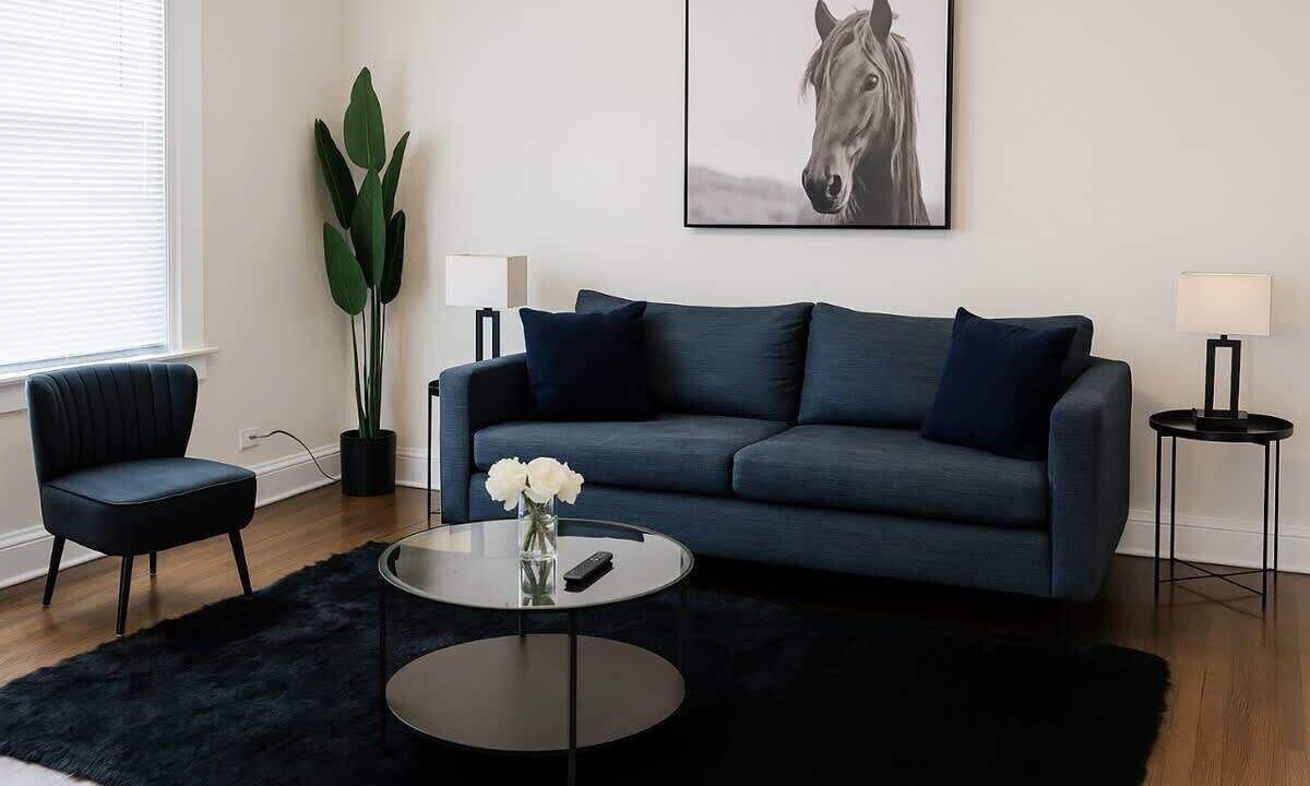 Photo of Livingroom in Ravenswood