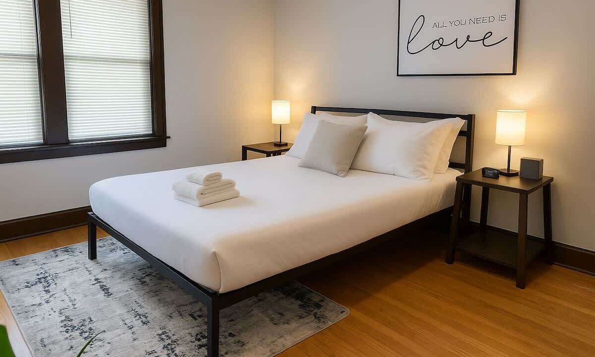 Photo of Bedroom in Hermosa