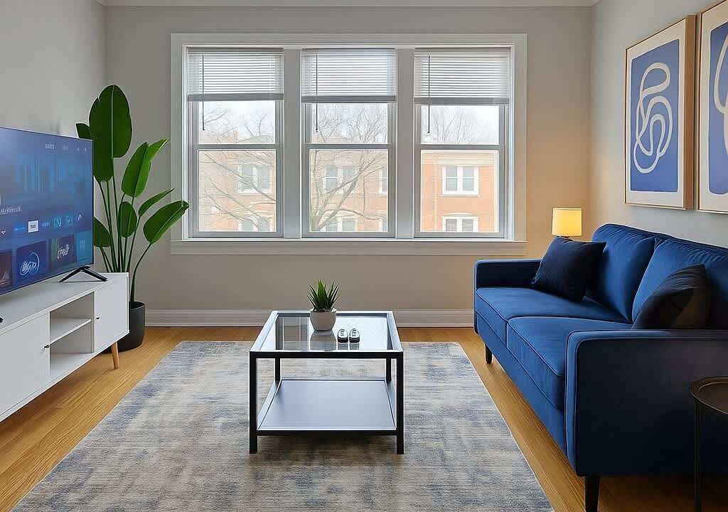 Photo of Livingroom in Old Irving Park