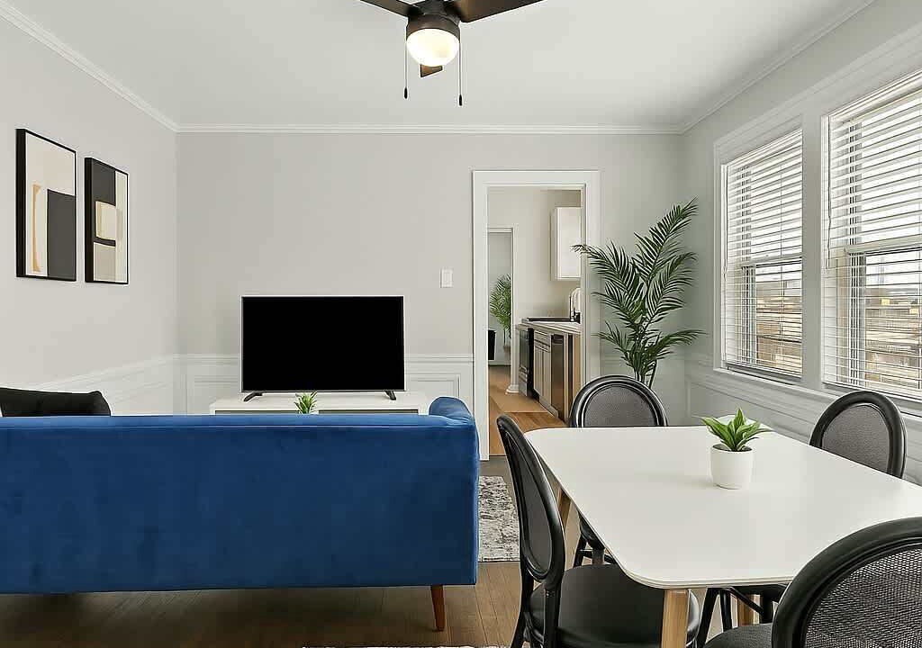 Photo of Livingroom in Skokie