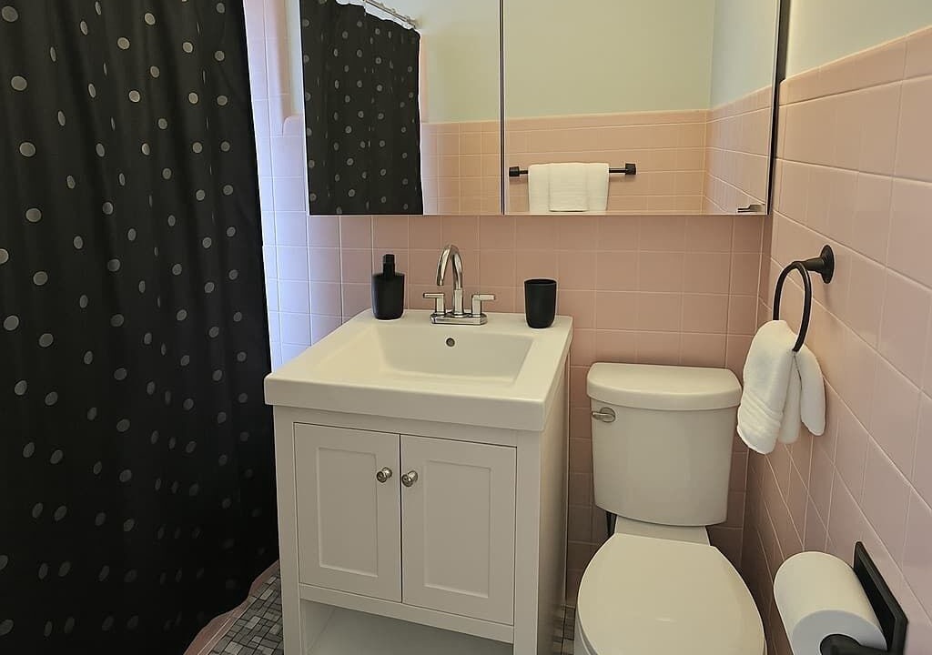 Photo of Bathroom in Skokie