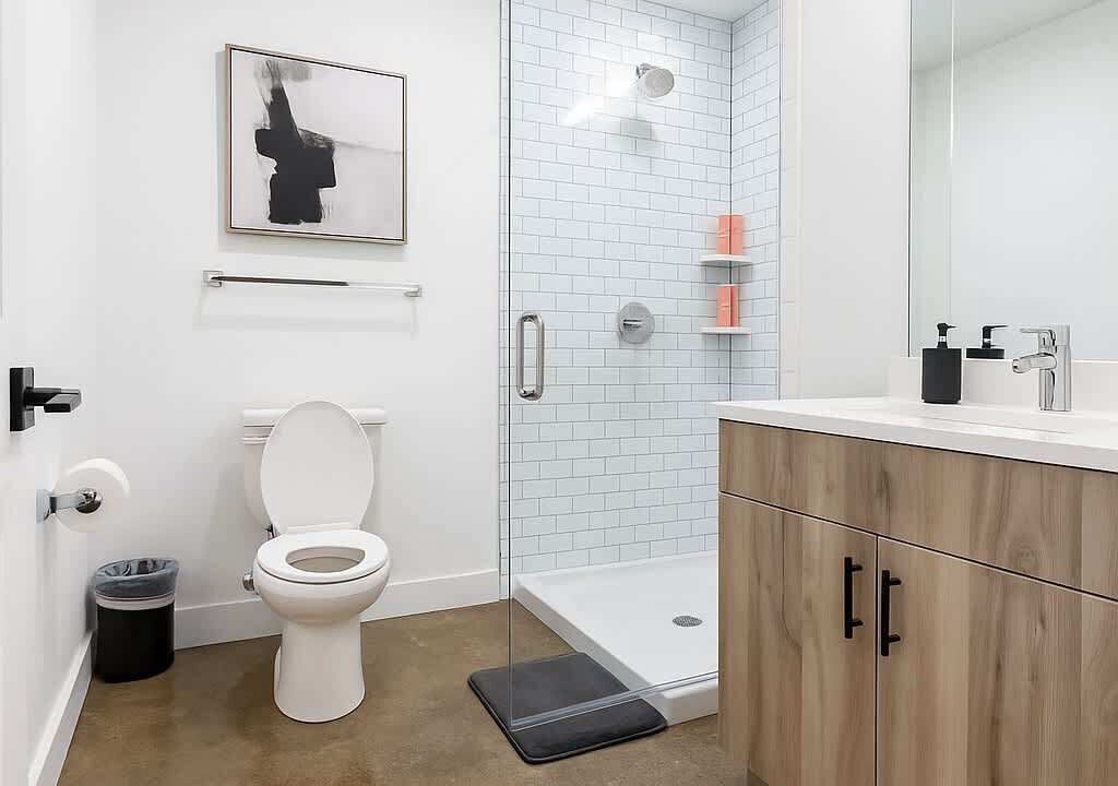 Photo of Bathroom in Near South Side