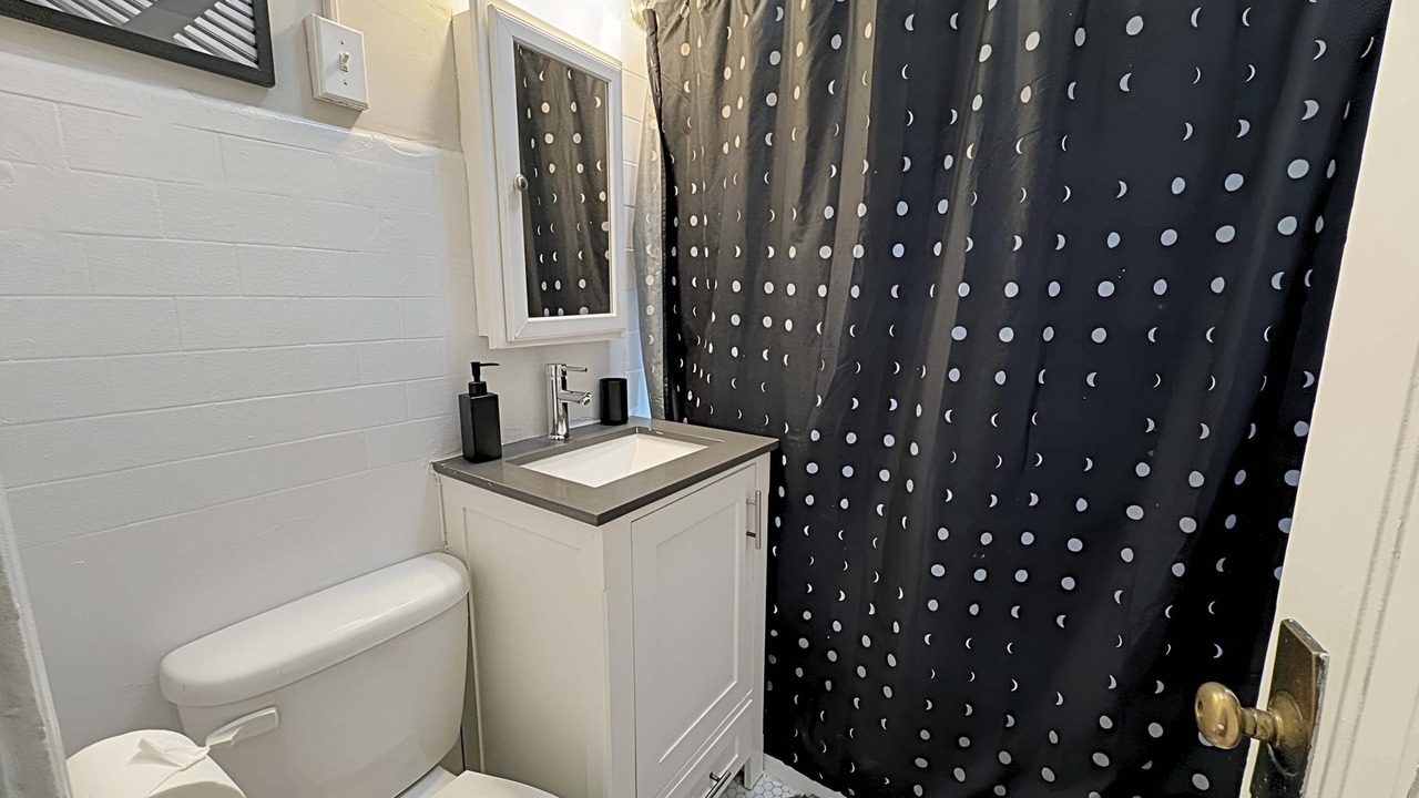 Photo of Bathroom in Hyde Park