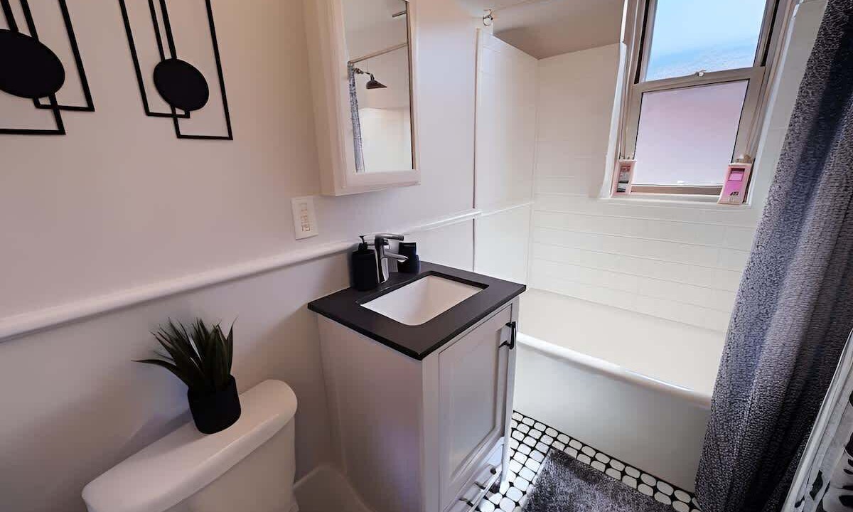 Photo of Bathroom in Hyde Park