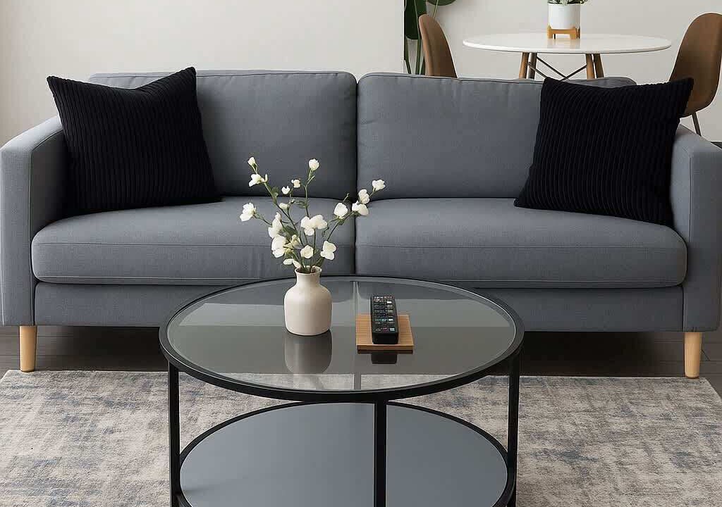 Photo of Livingroom in East Hyde Park
