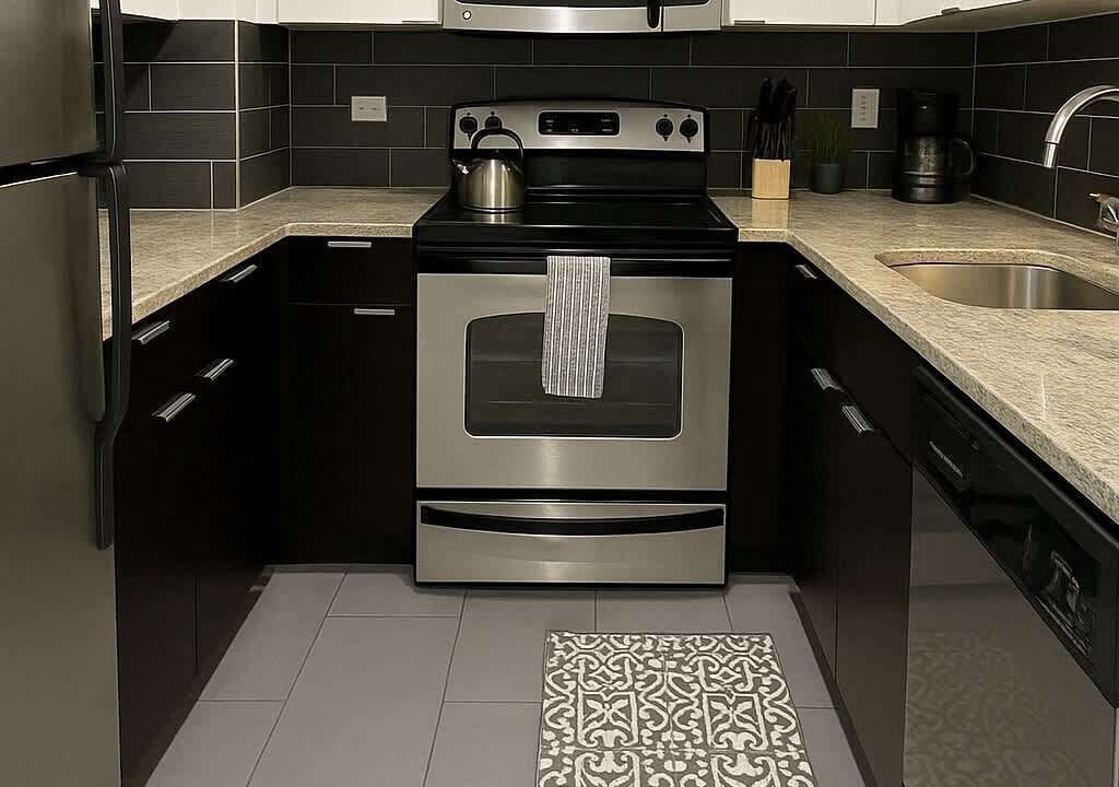 Photo of Kitchen in East Hyde Park