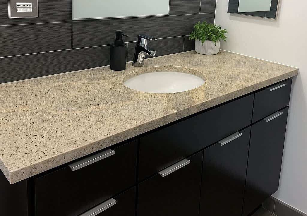 Photo of Bathroom in East Hyde Park