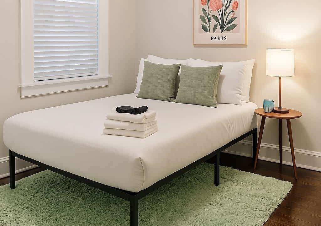 Photo of Bedroom in Hyde Park