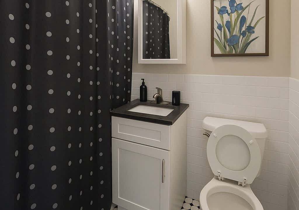 Photo of Bathroom in Hyde Park