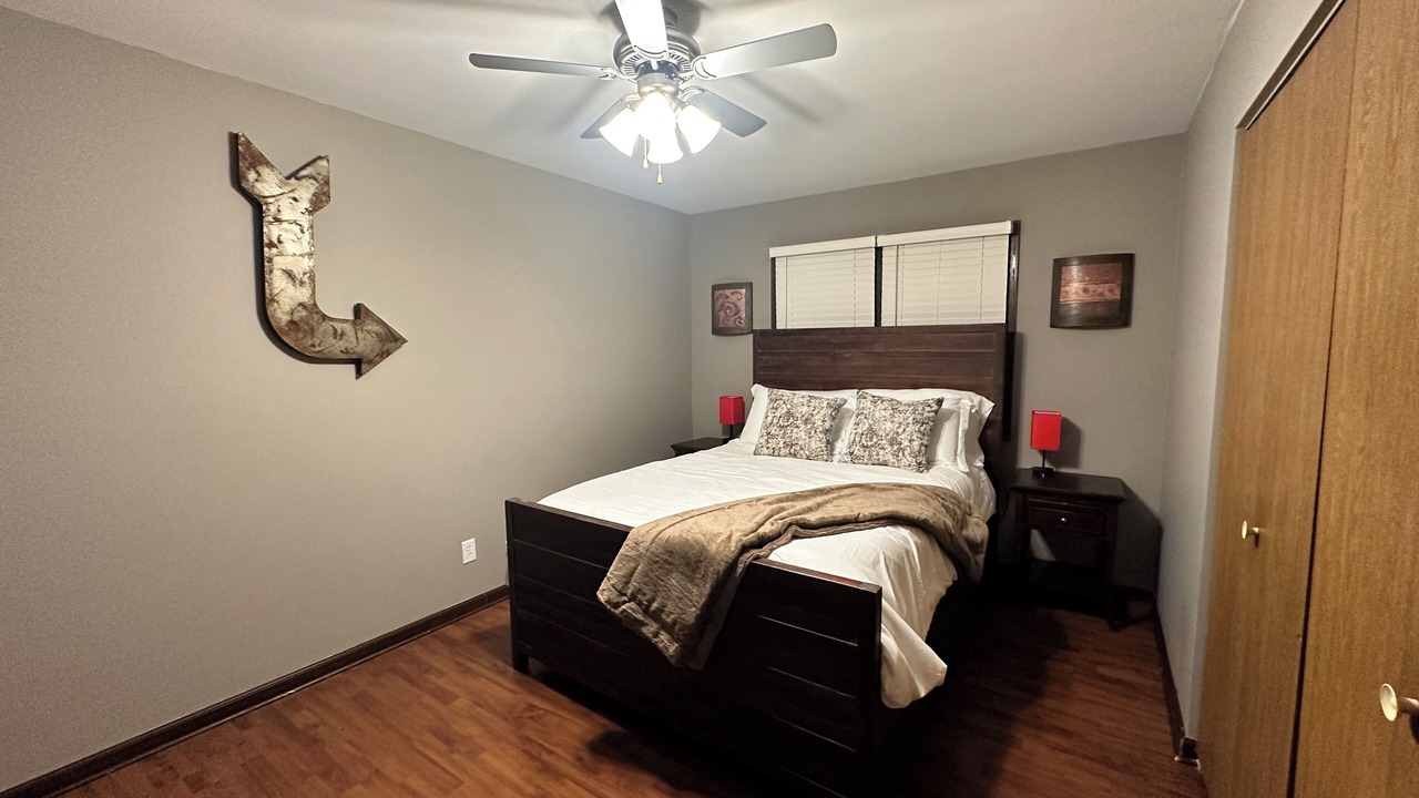 Photo of Bedroom in DeKalb