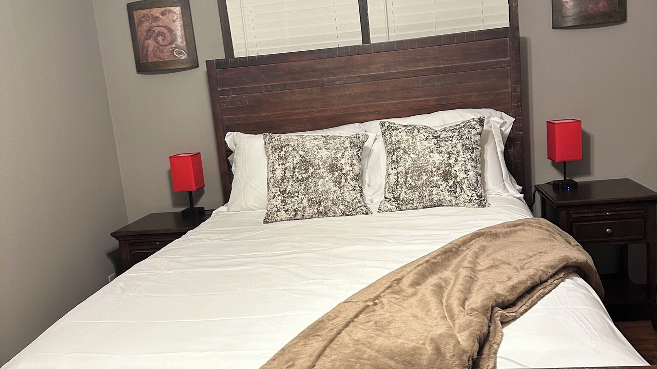 Photo of Bedroom in DeKalb