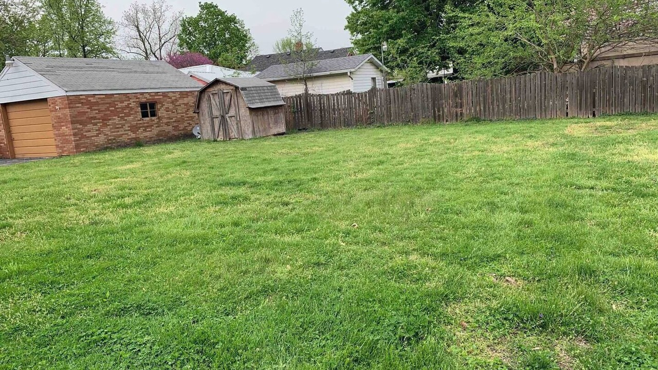 Photo of Outdoor in Alton