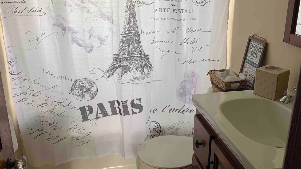 Photo of Bathroom in Alton