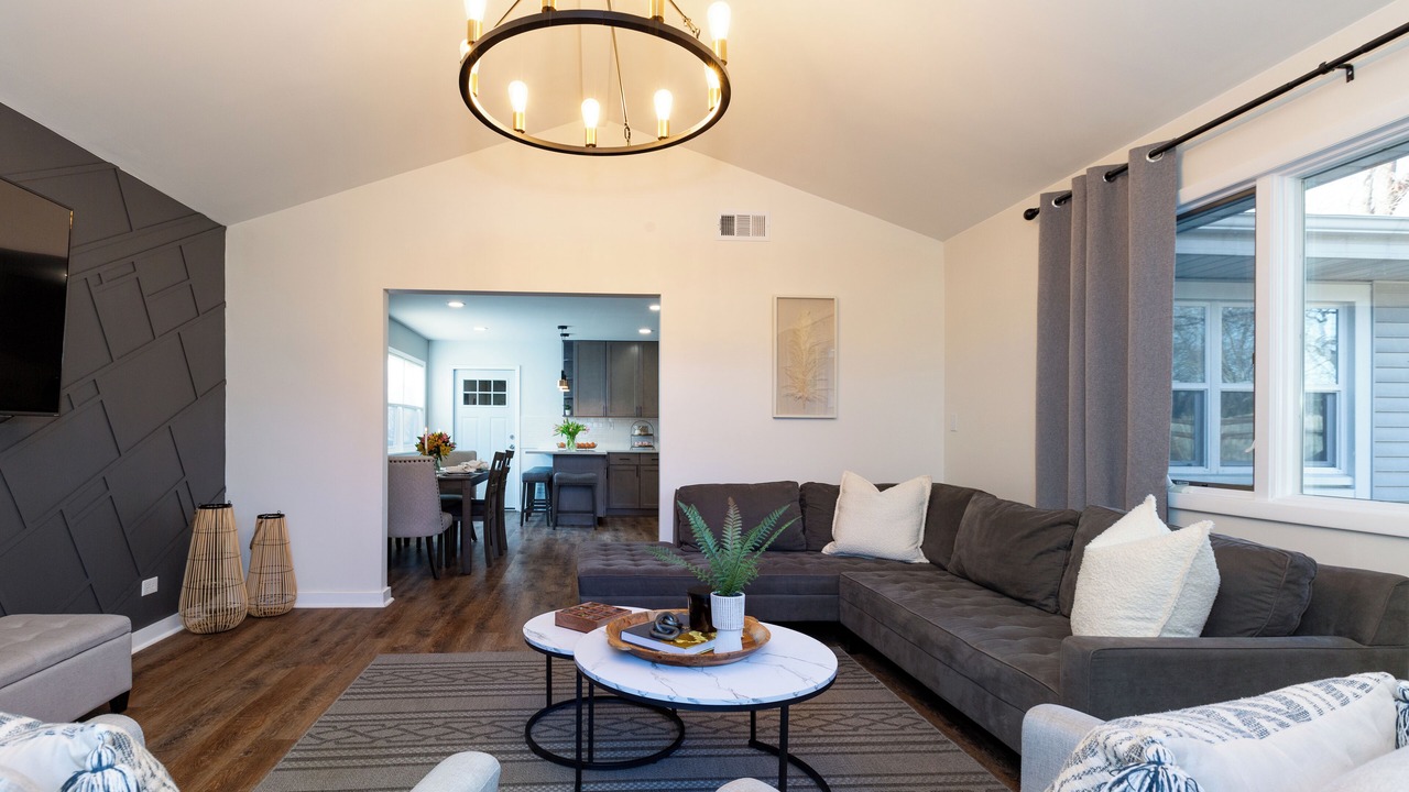 Photo of Livingroom in Fox Valley