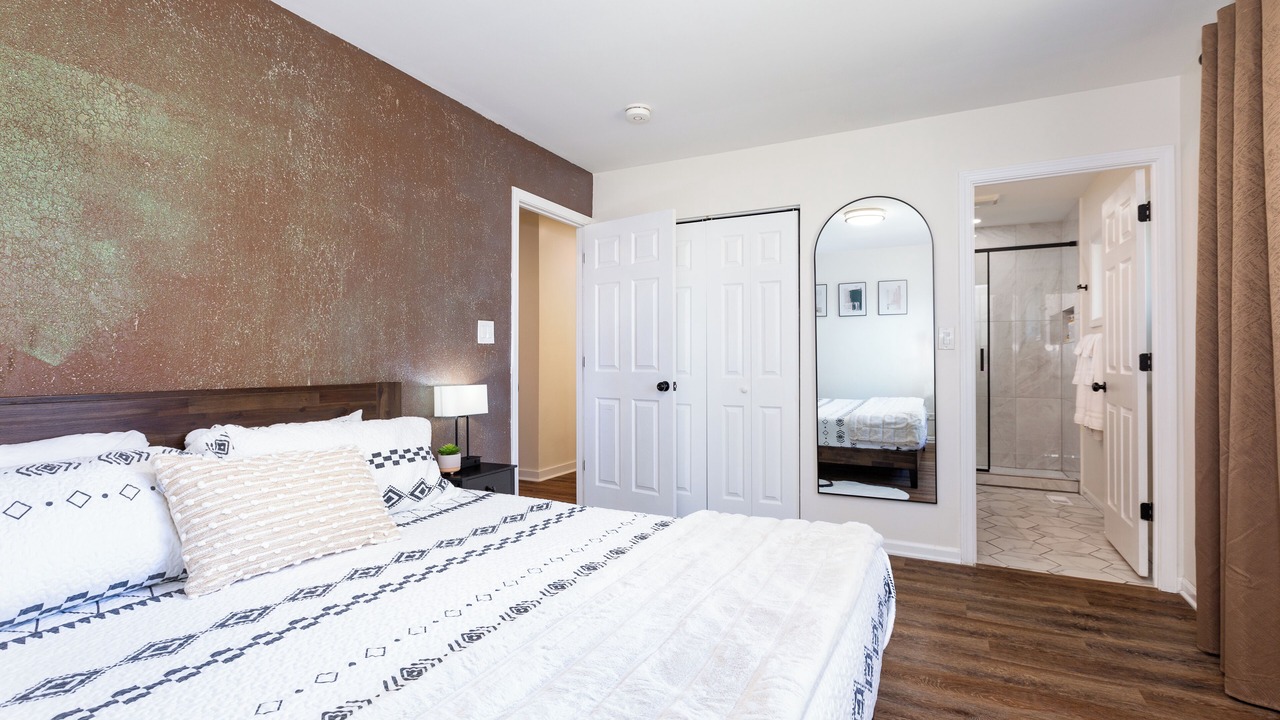 Photo of Bedroom in Fox Valley