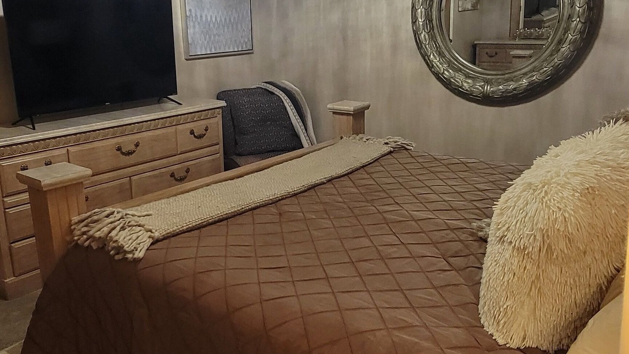Photo of Bedroom in DeKalb